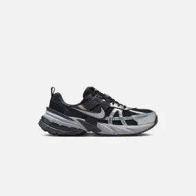 Shock   Dispersion Nike WMNS V2K Run - Black / Metallic Silver / Anthracite