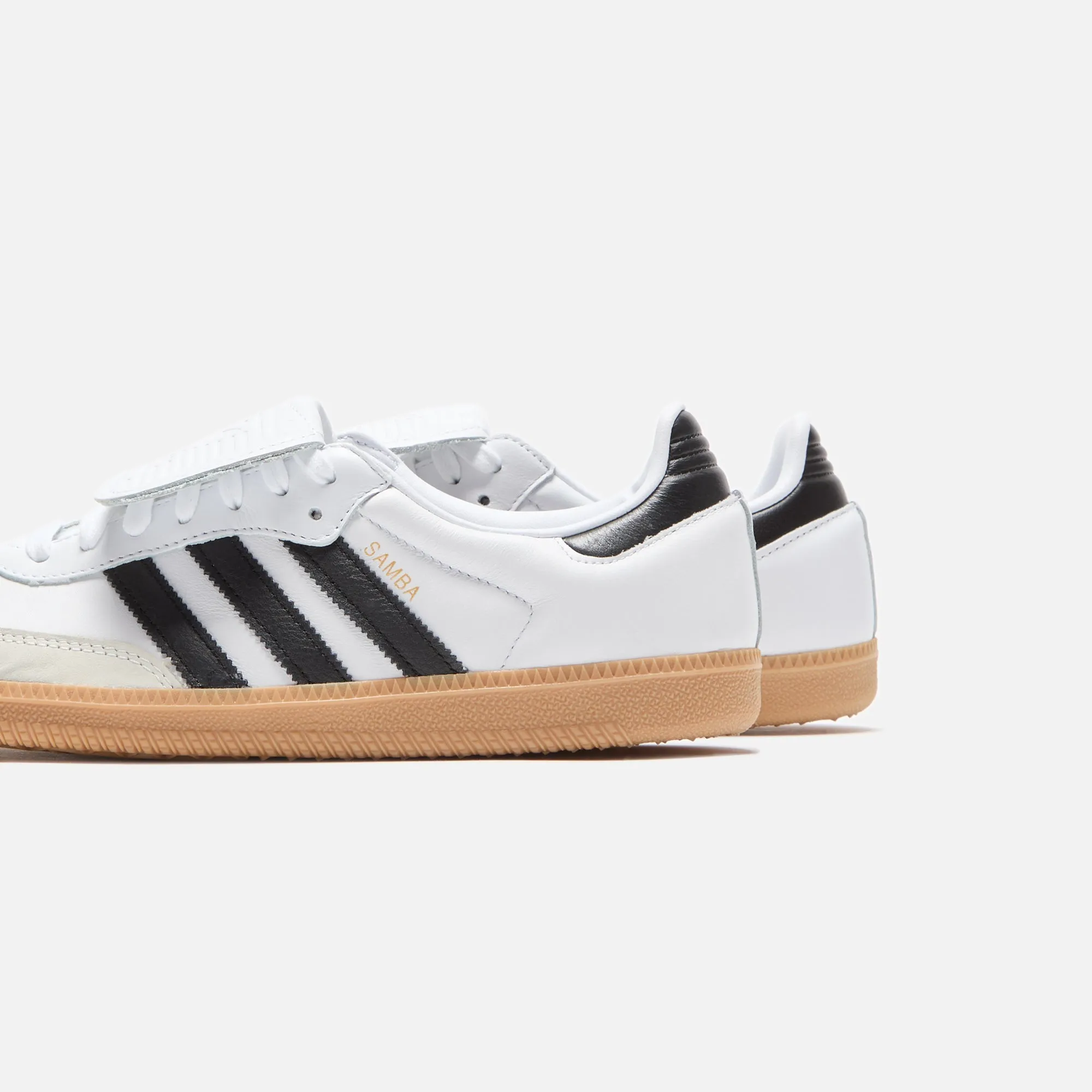 Sneaker Exchanges Carbon Fiber Reinforced adidas WMNS Samba - White / Core Black / Gold Metallic
