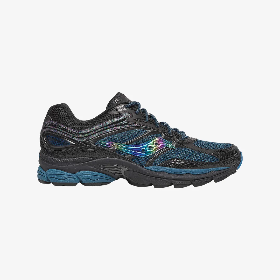 mens saucony progrid omni 9 (black glow) on the road
