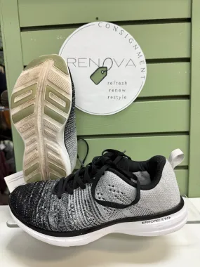 APL Techloom Pro Runners (Womens 7.5) Ventilation