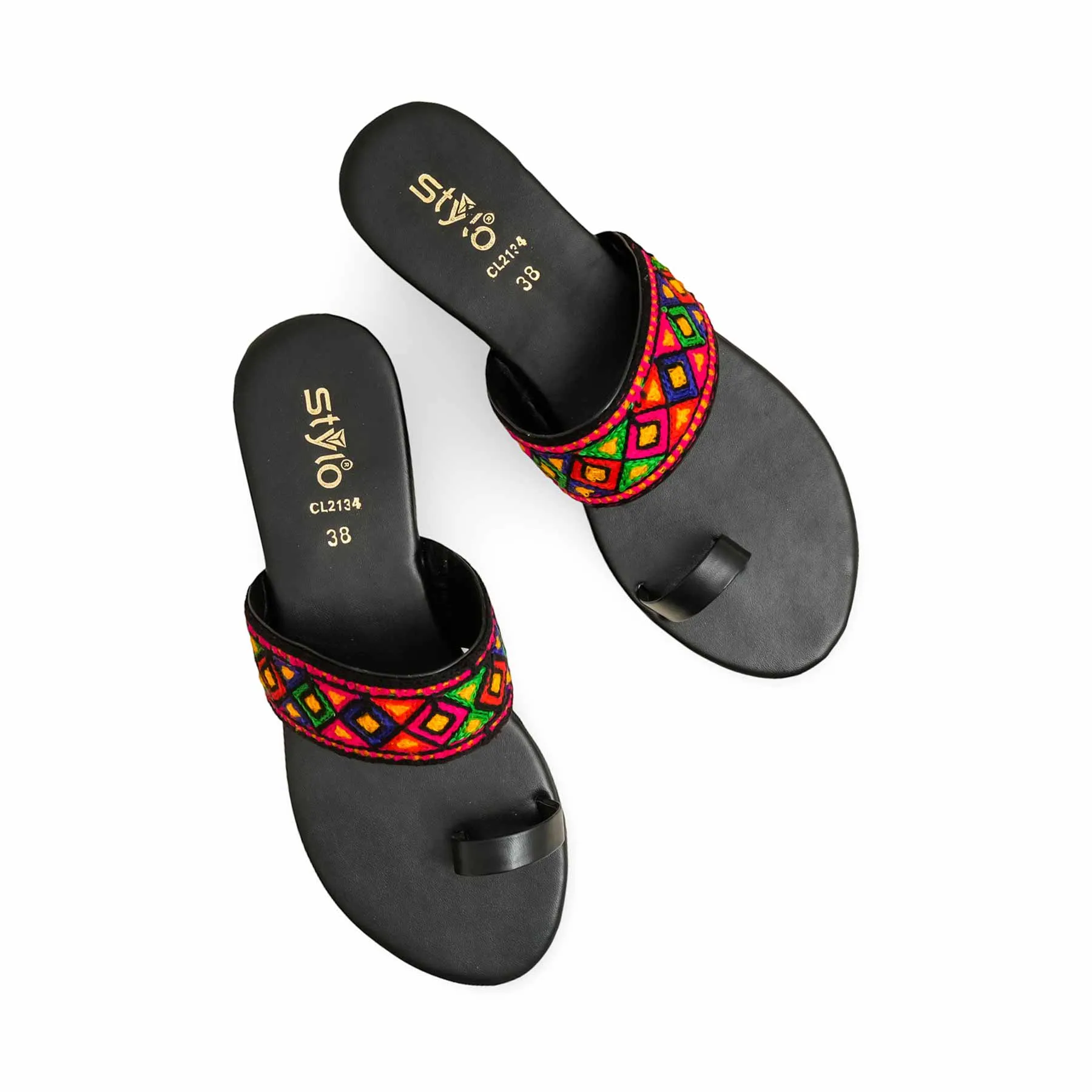 Black Casual Chappal For Women CL2134 Water Edge Peak View