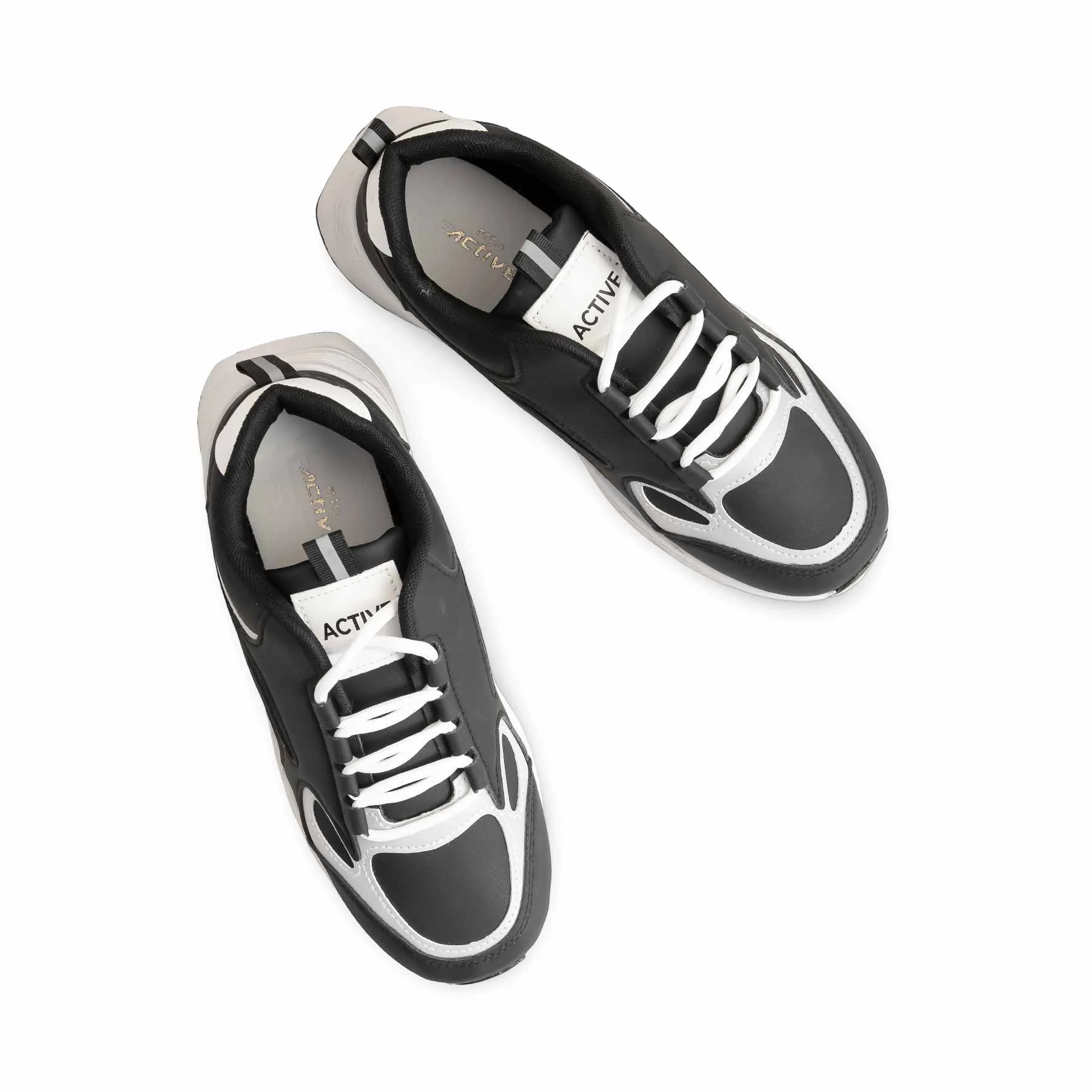 Effortless Glide Maximum look Black Casual Sneaker AT7383