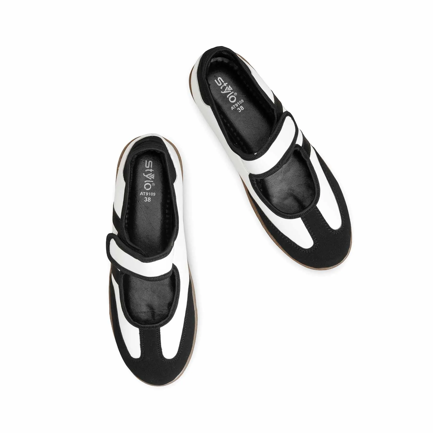 Black Casual Sneaker AT9109 Shape Hold