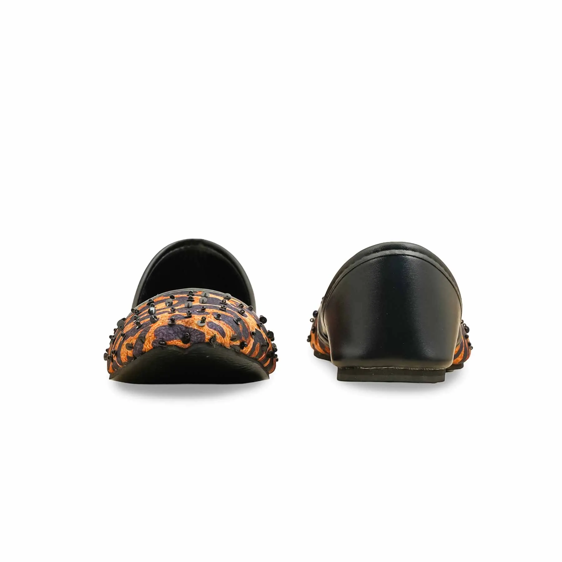 Anti Slip Outsole Pattern Black Ethnic Khusa For Ladies EC8597