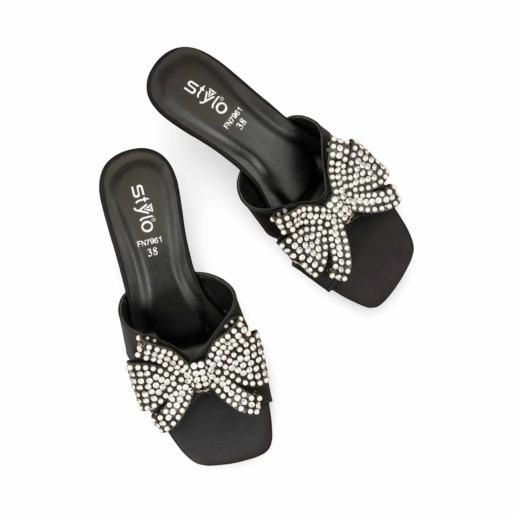 Relaxed Shoes Black Fancy Slipper FN7961