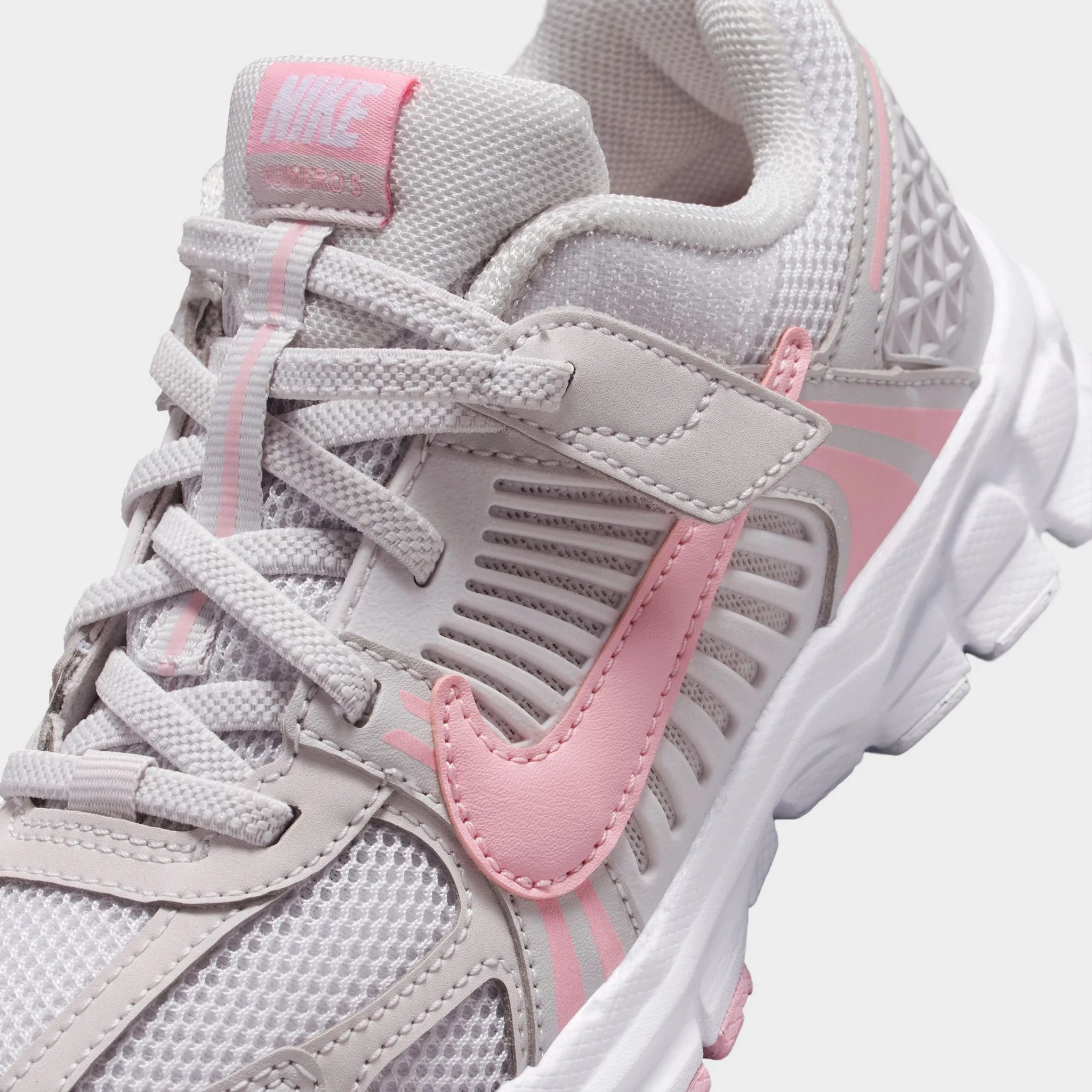 Reinforced Achilles Notch Nike Vomero 5 PS Vast Grey / Medium Soft Pink - White