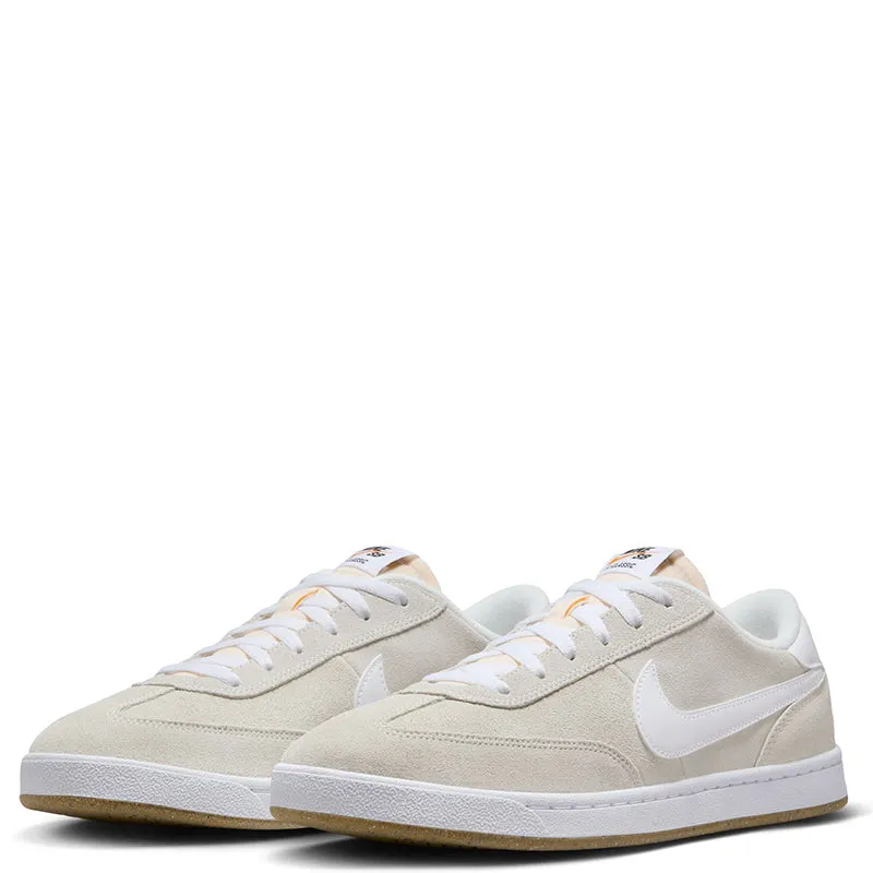 Reinforced toe Scratch Resistant Toe Nike Men's SB FC Classic Skate Shoes
