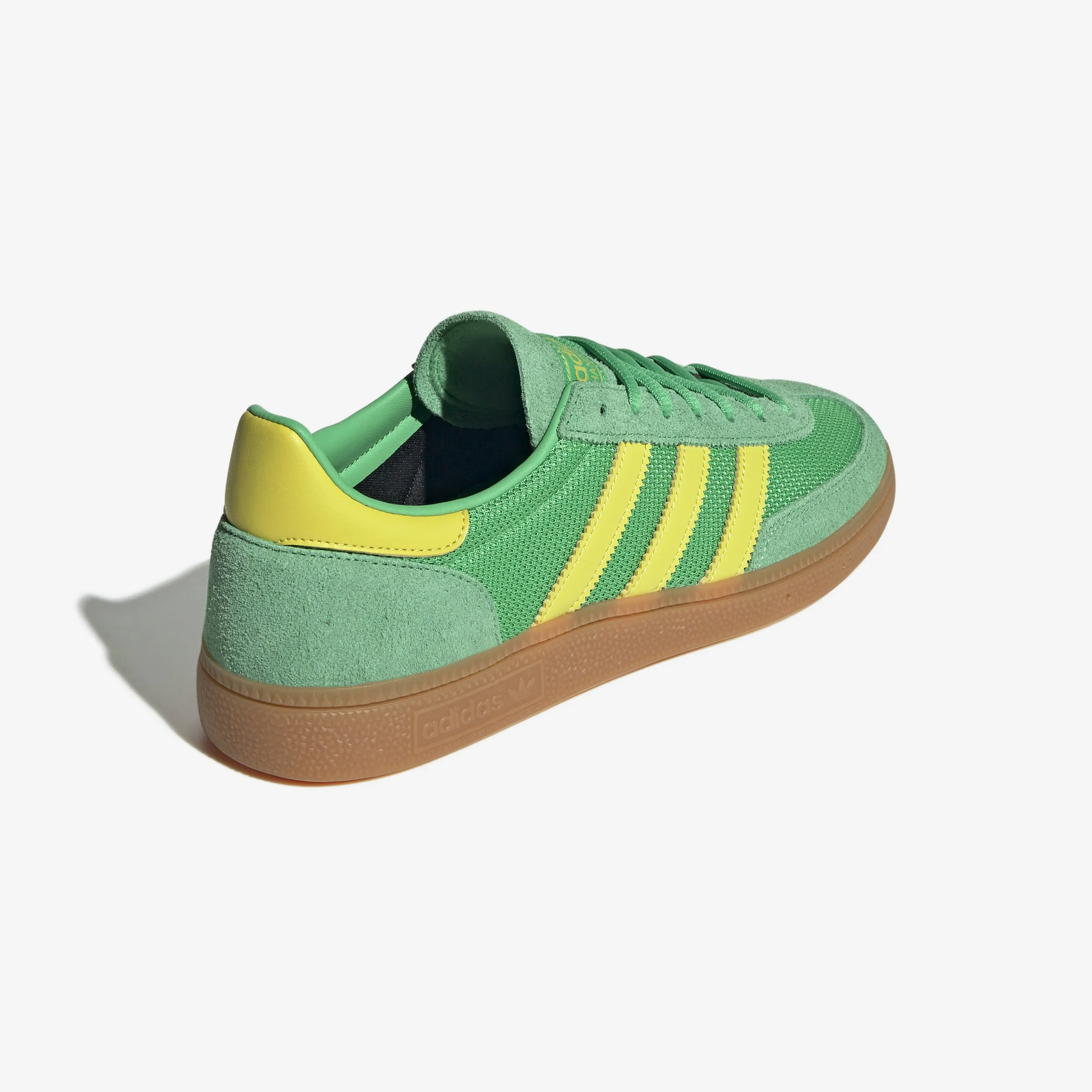 Textured Tread Pattern Handball Spezial