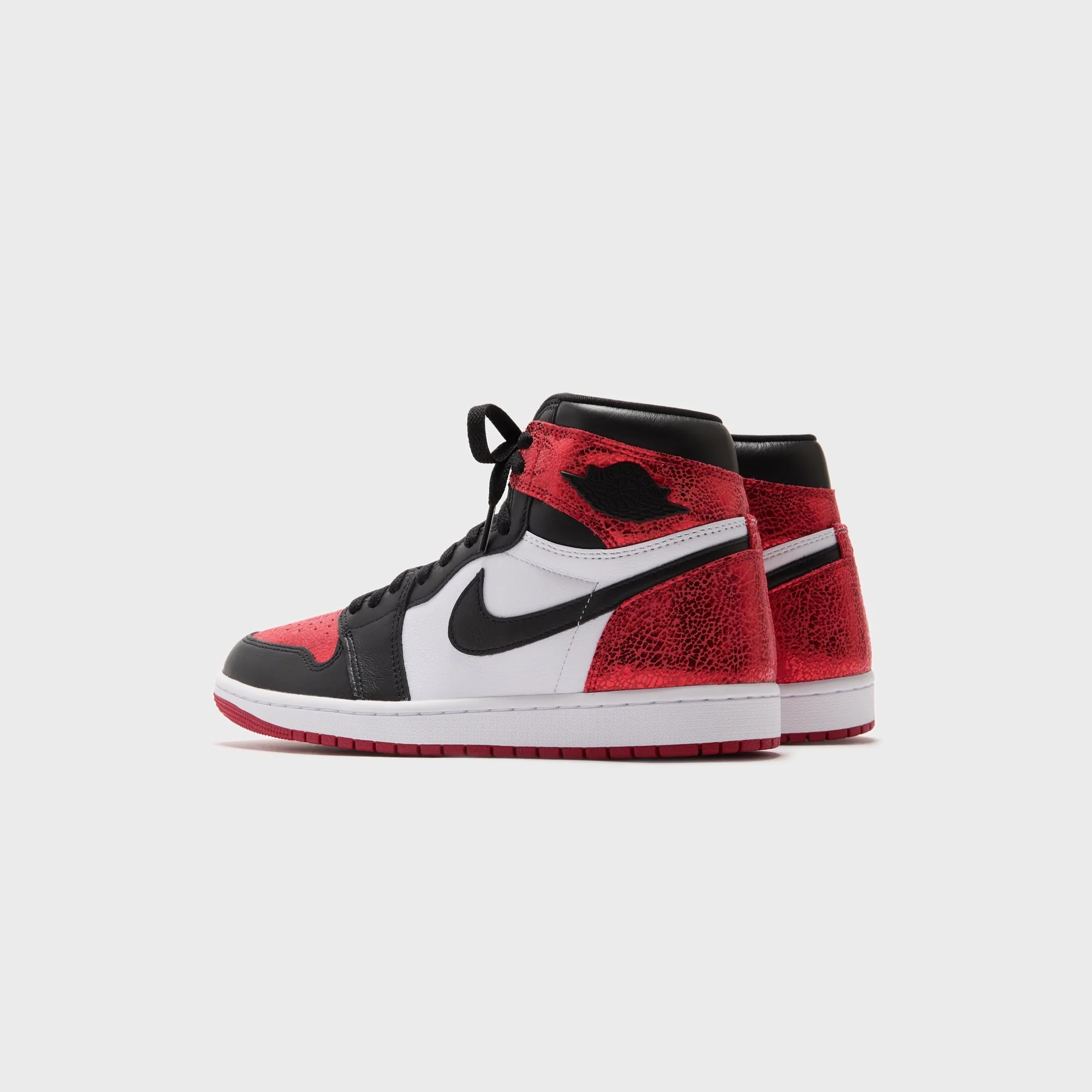 Lace Up Plush Fit Jordan WMNS Air Jordan 1 OG - Varsity Red / White / Black