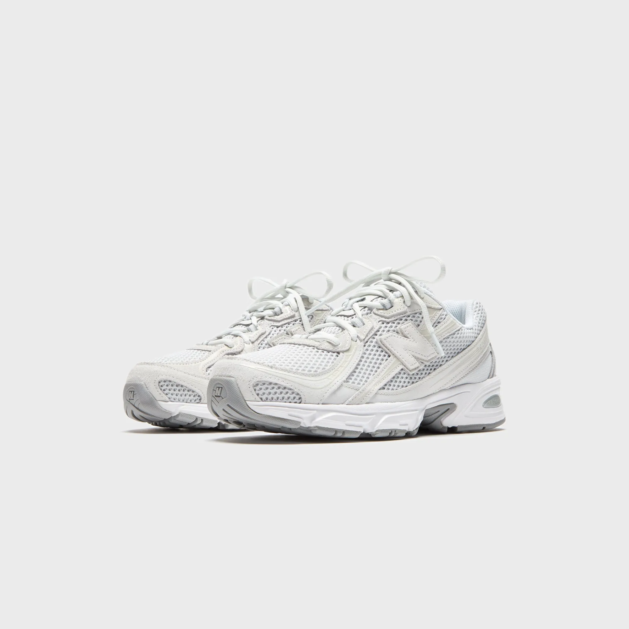 New Balance WMNS 740 - Grey / Reflection / Slate Grey Boosted style Ankle Hugging Collar