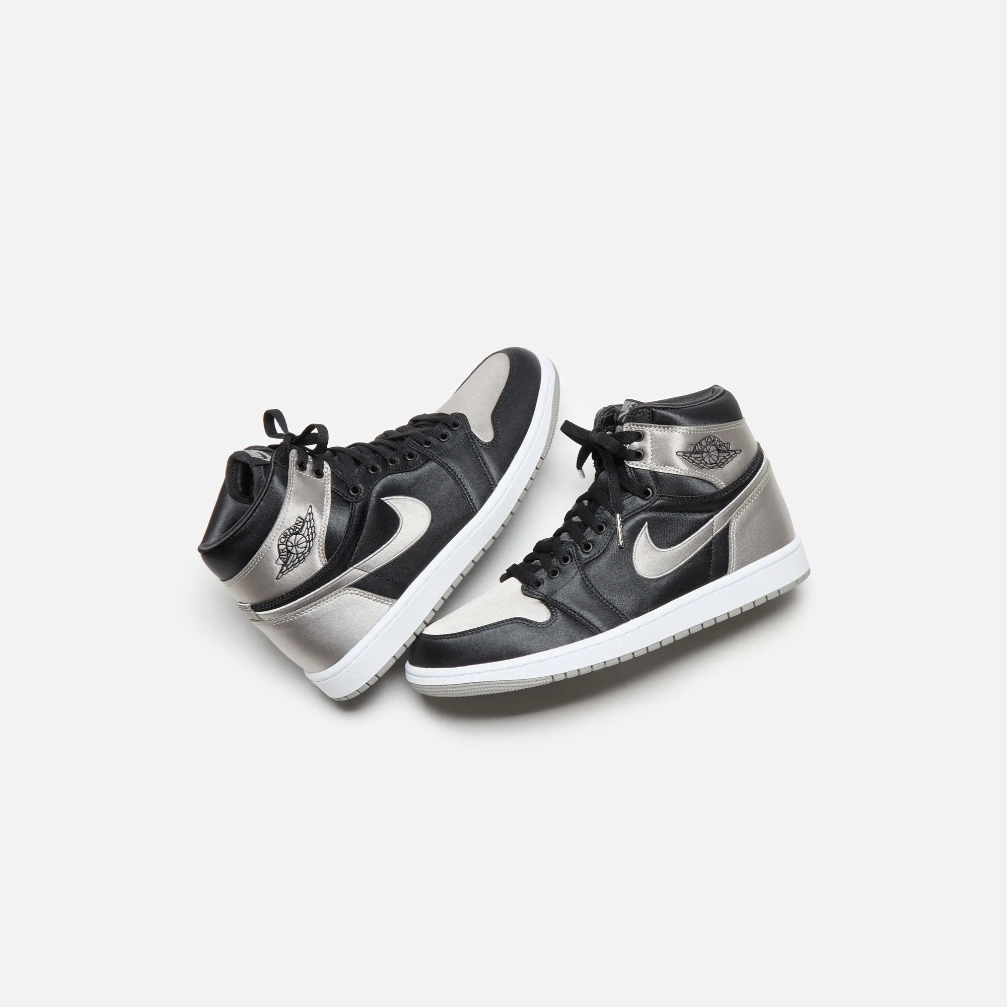 Smart Stylewear Jordan WMNS Air Jordan 1 Retro High OG - Black / Medium Grey / White