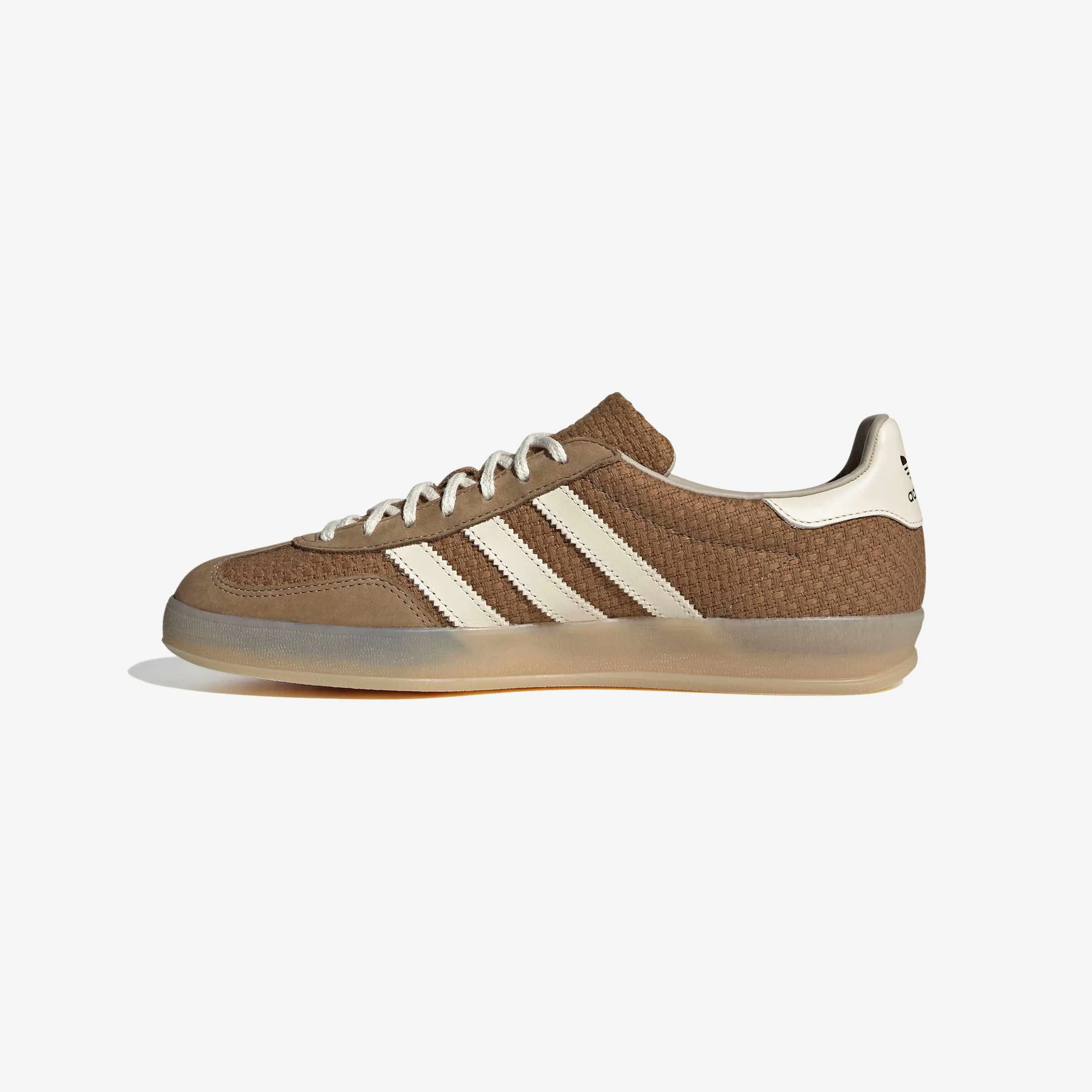 Zip   Up Gazelle Indoor