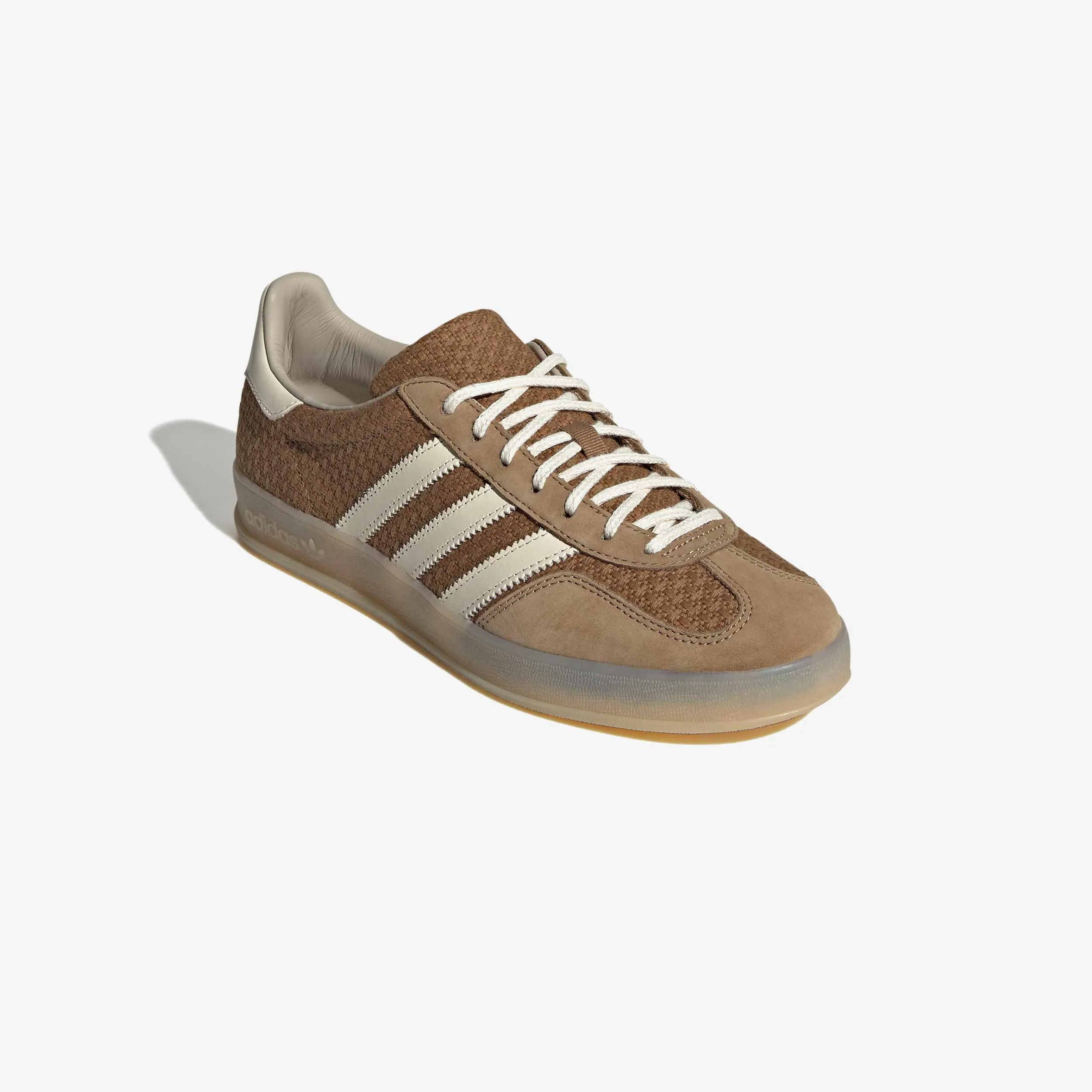 Odor Resistant Technology Gazelle Indoor