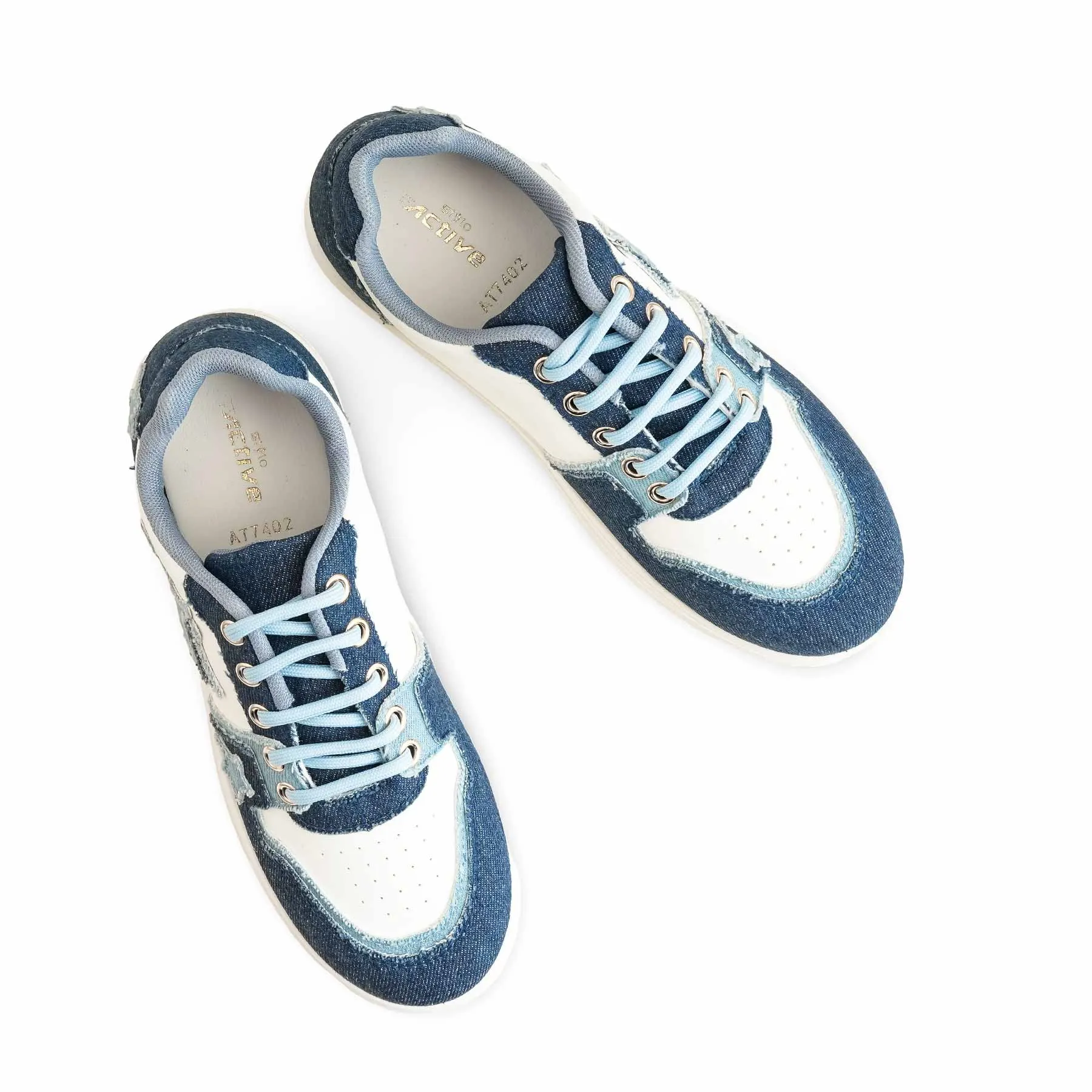 City Shift Flexible Groove Design Blue Casual Sneaker For Ladies AT7402