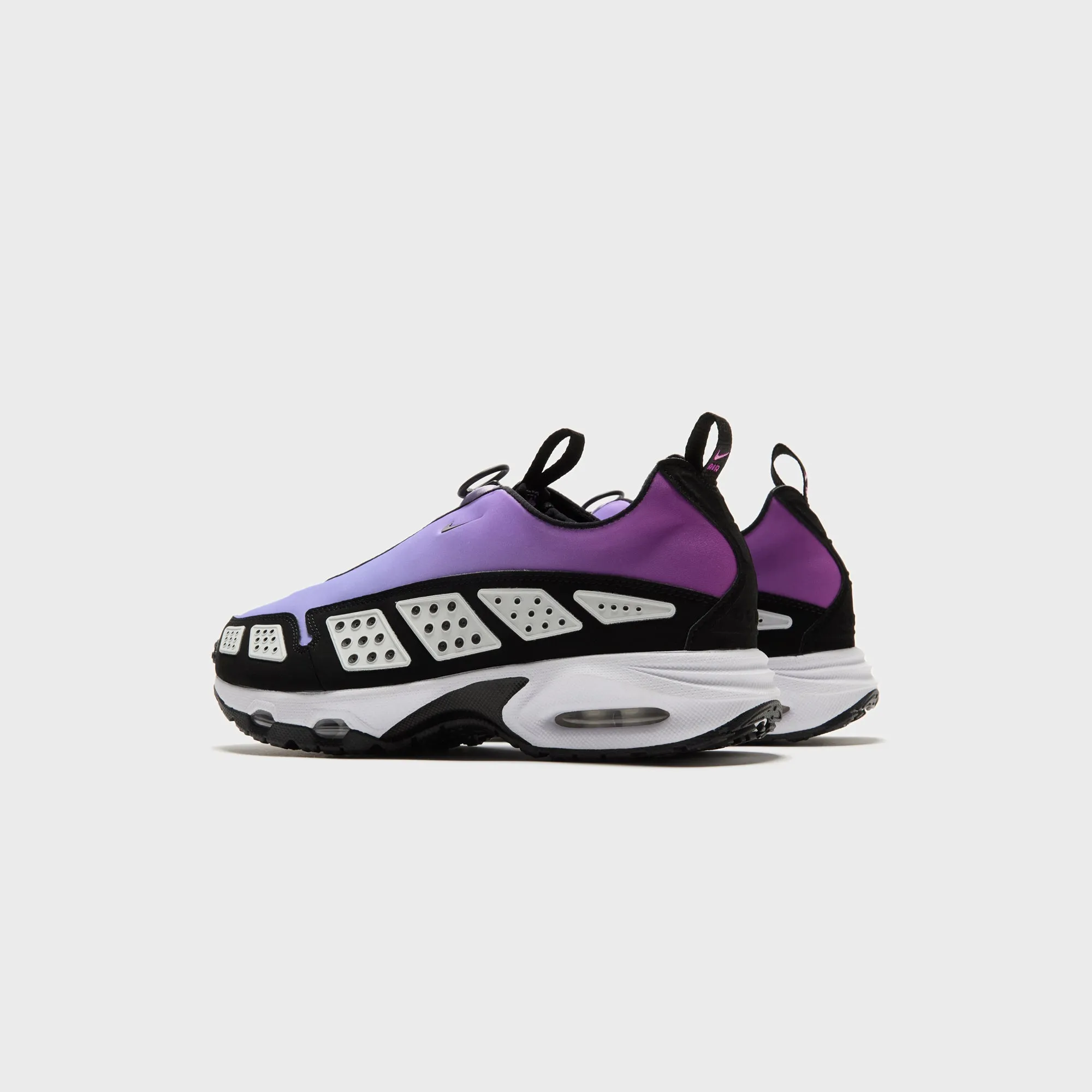 Comfortable Ride Nike WMNS Air Max SNDR - Hyper Violet / Black / White / Hydrangeas