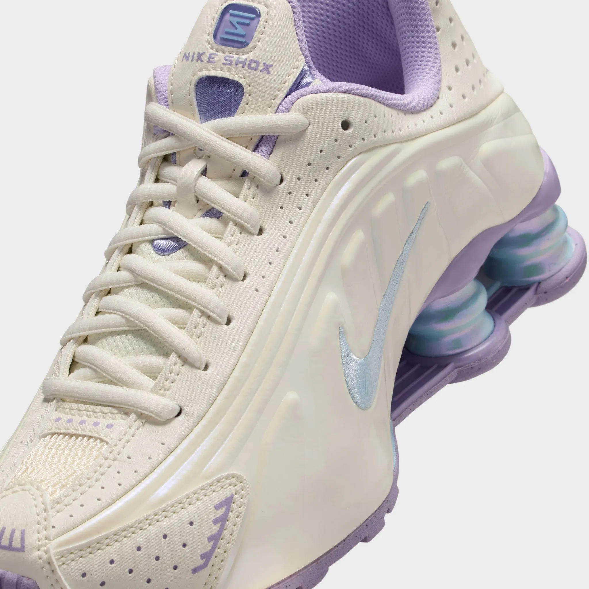 Nike Shox R4 NA13 GS Soft Pearl / Celestine Blue - Hydrangeas Sustainable Material Blend