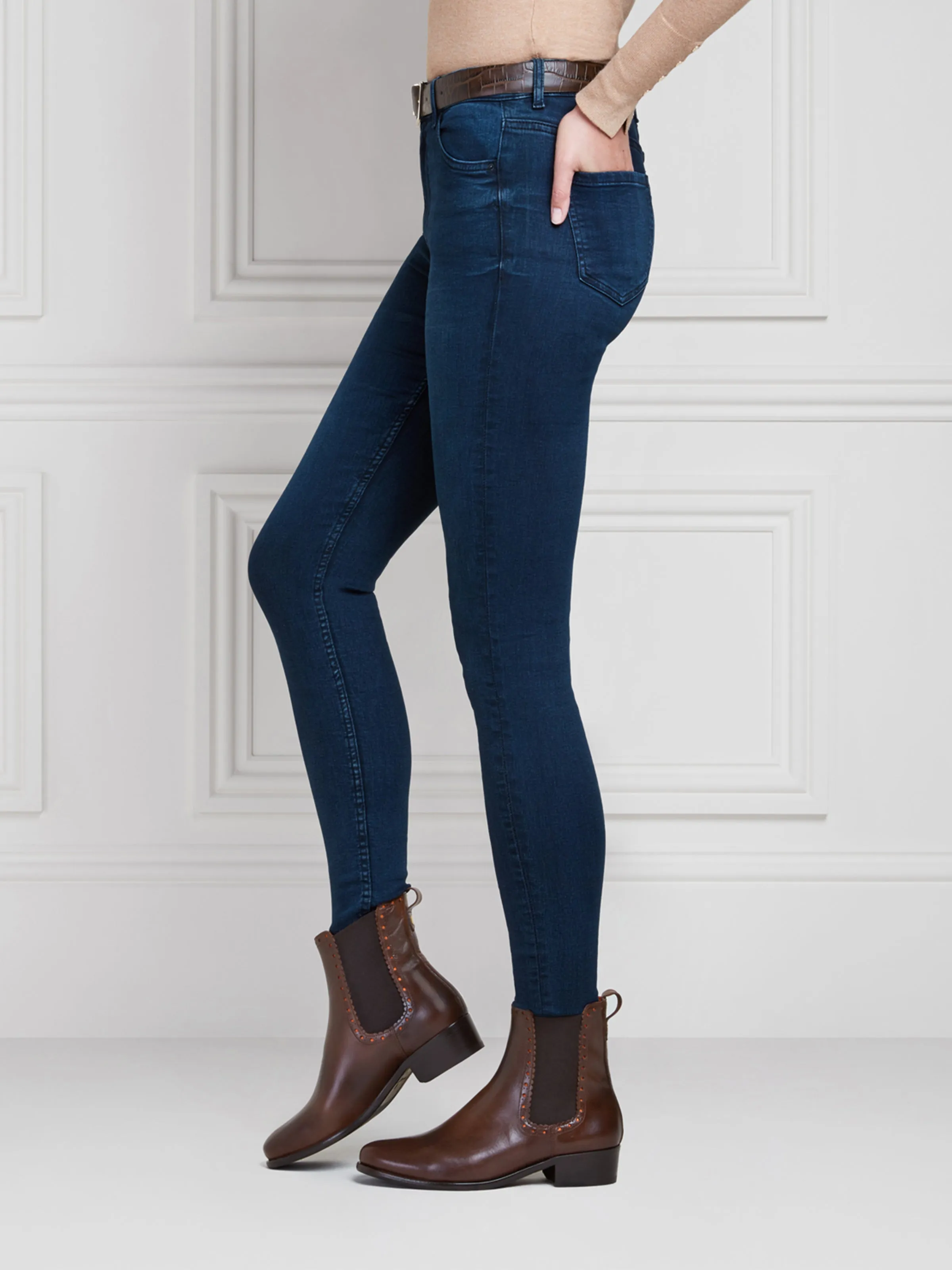 Comfort Lining Snowy Path Breathable Design Brogued Chelsea - Mahogany