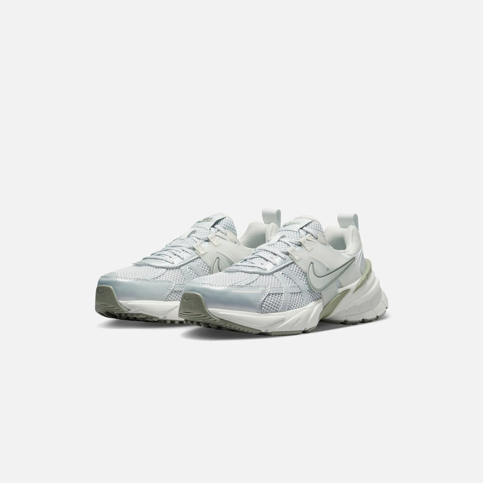 Nike WMNS V2K Run - Photon Dust / Light Silver / Summit White Friction Resistant Materials