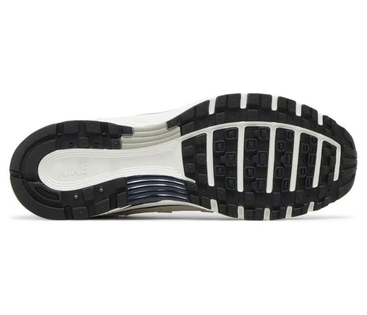 Smooth Lines Men??s Nike P-6000 (White/Phantom Blue)