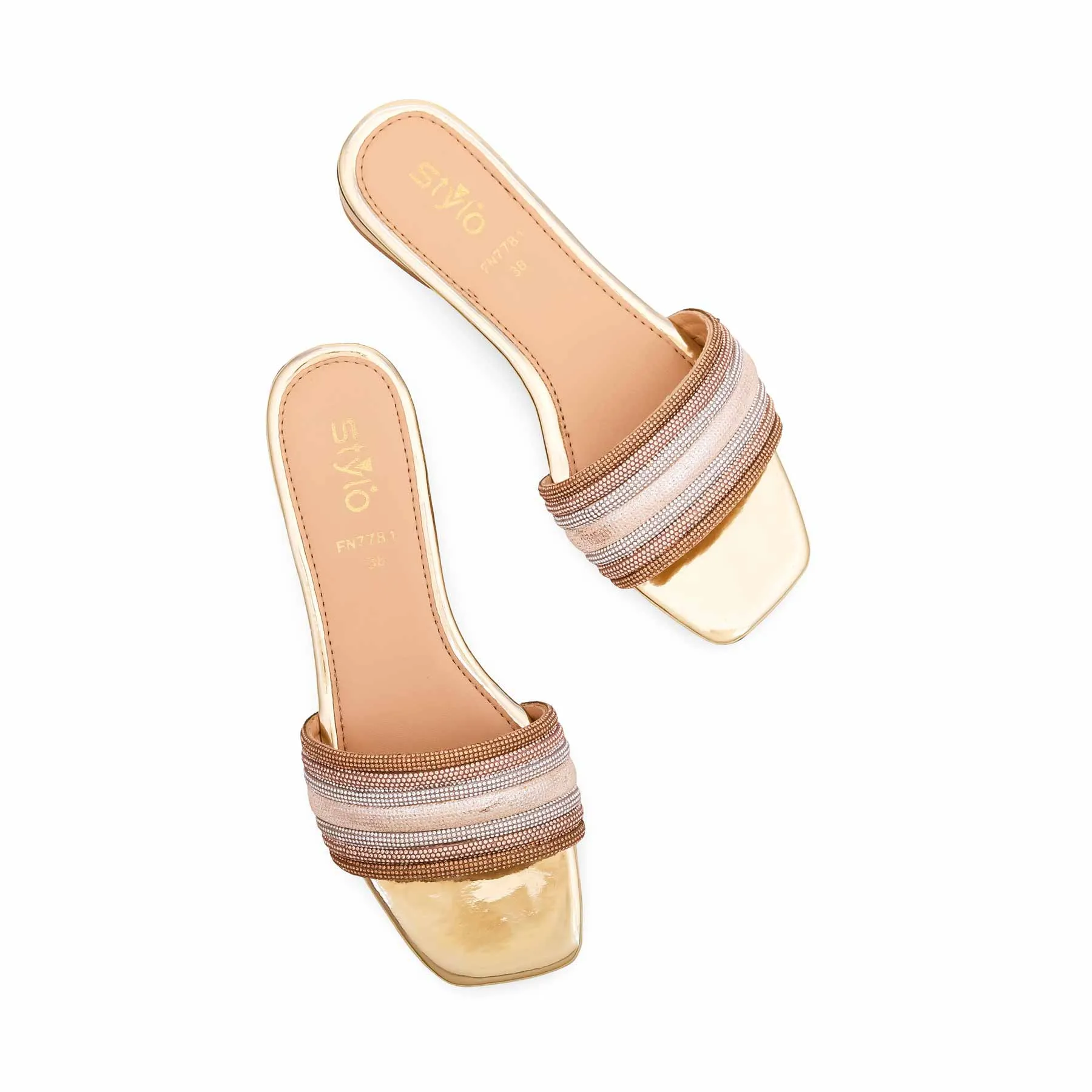 Collectible Item Comfy Fit Golden Fancy Slipper FN7781