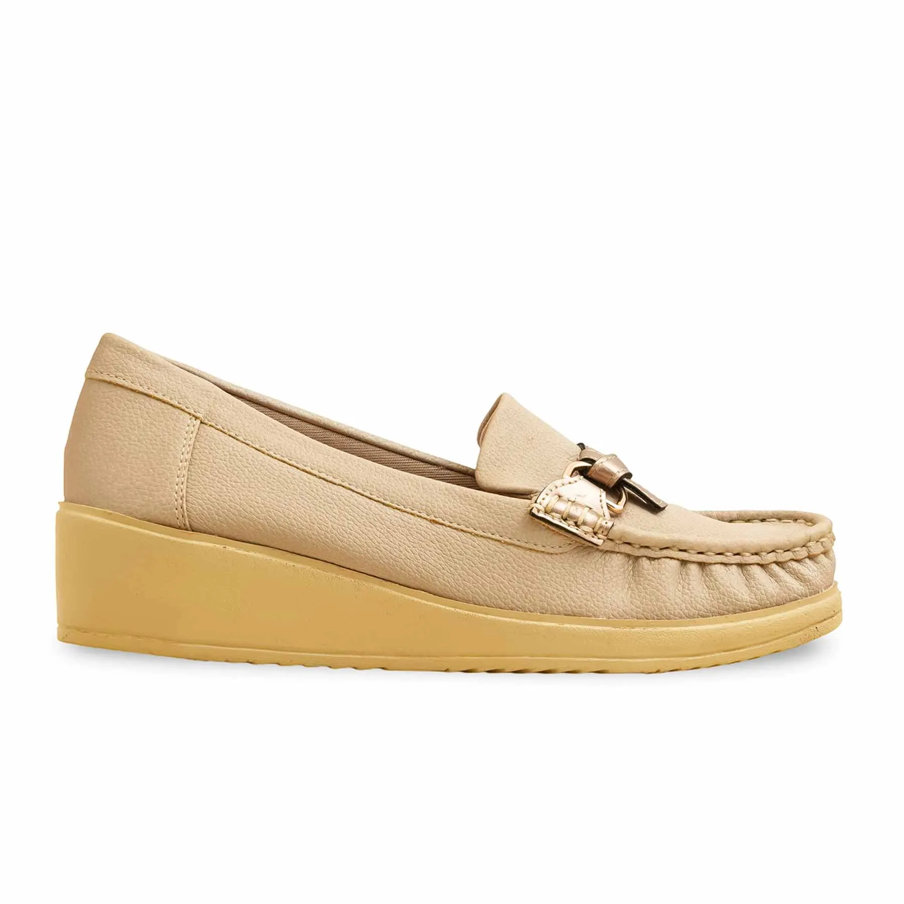 Pose Shot Practical Cushioning Golden Moccasin WN4476