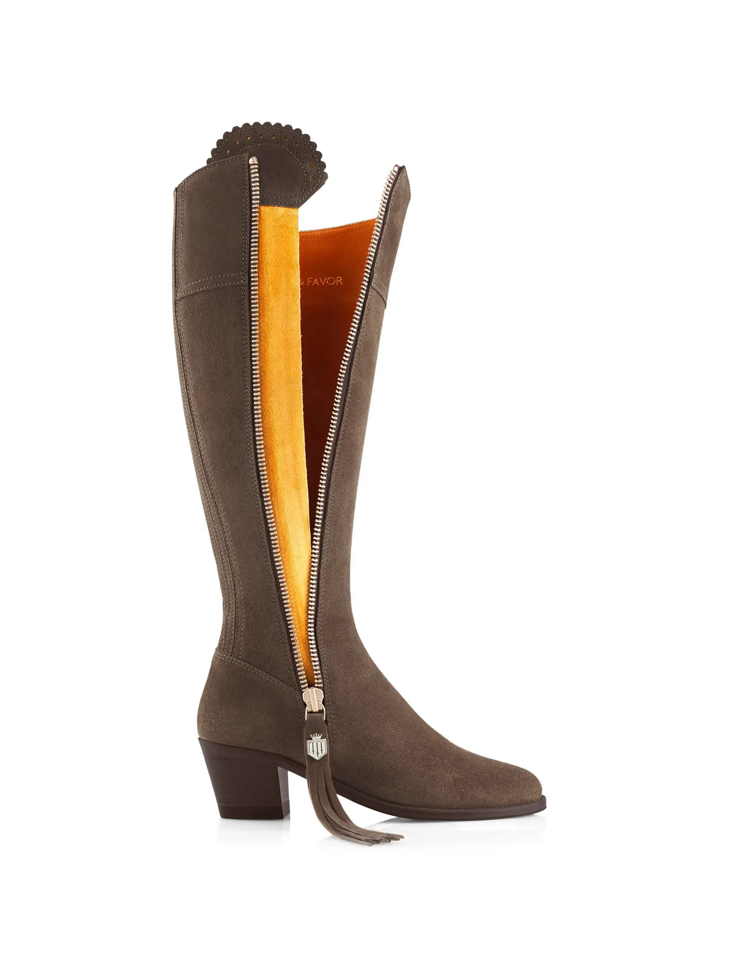 Heeled Regina (Regular Fit) - Fog Suede High Traction Anti Odor Outdoor Trek