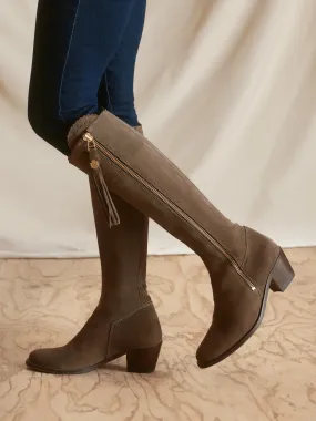 Comfort Lining Trail Runner Double Stitched Seams Heeled Regina (Regular Fit) - Fog Suede