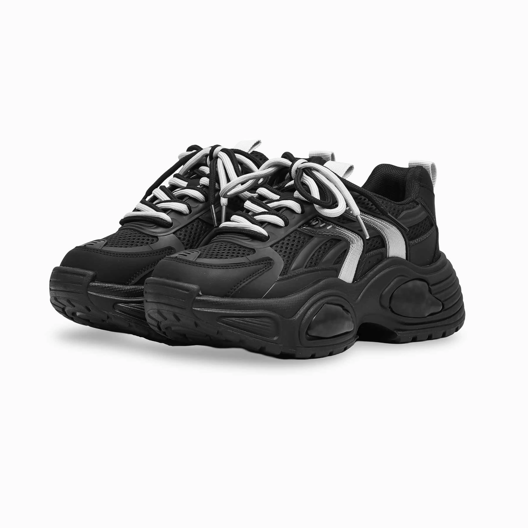 Flexible Outsole Flexure Black Casual Sneaker AT7341