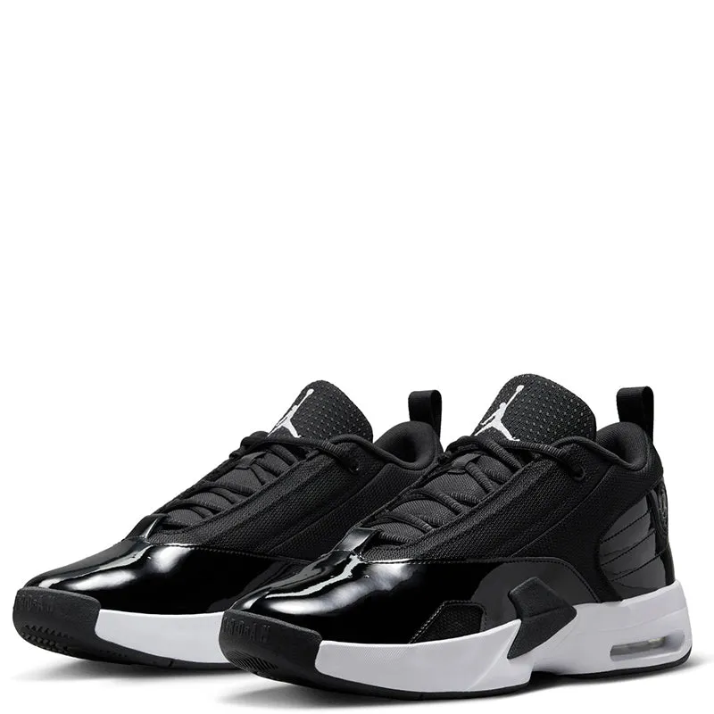 Jordan Men's Max Aura 6 Non Marking Sole Fit Feel