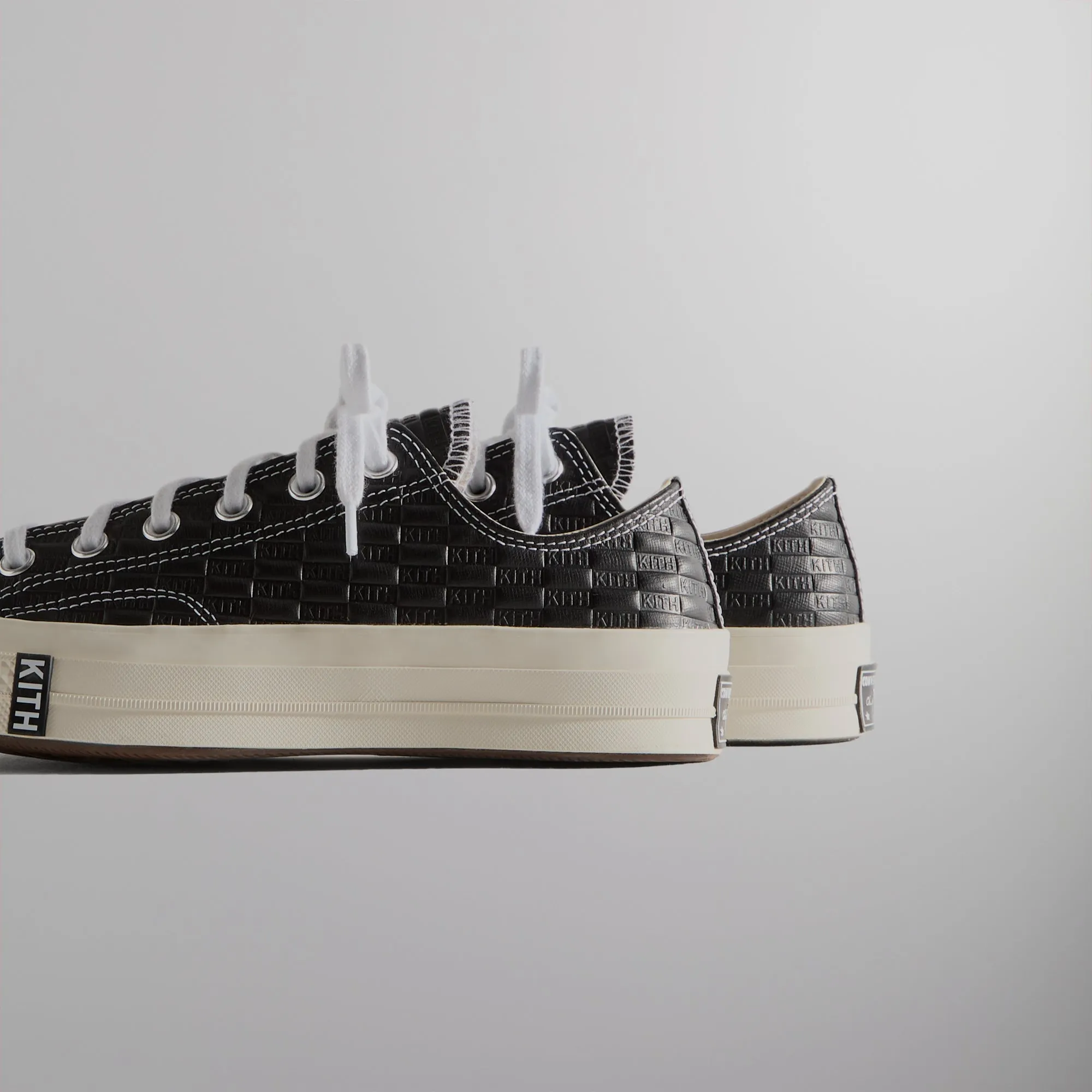 Kith for Converse Chuck Taylor All Star 1970 Ox - Black / Egret / White Box Ultra-soft comfort