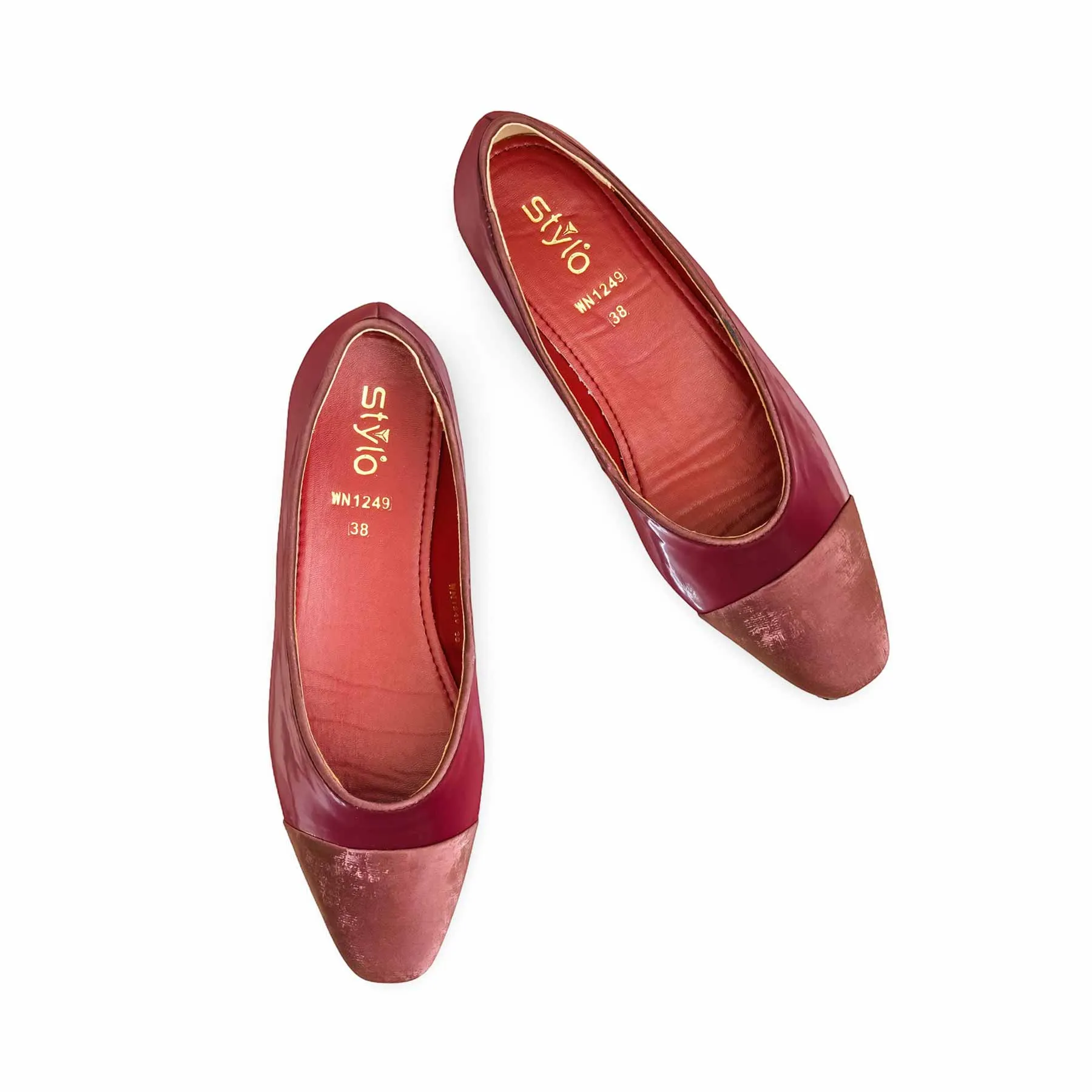 Maroon Women Pumps WN1249 Book Glow Padded collar