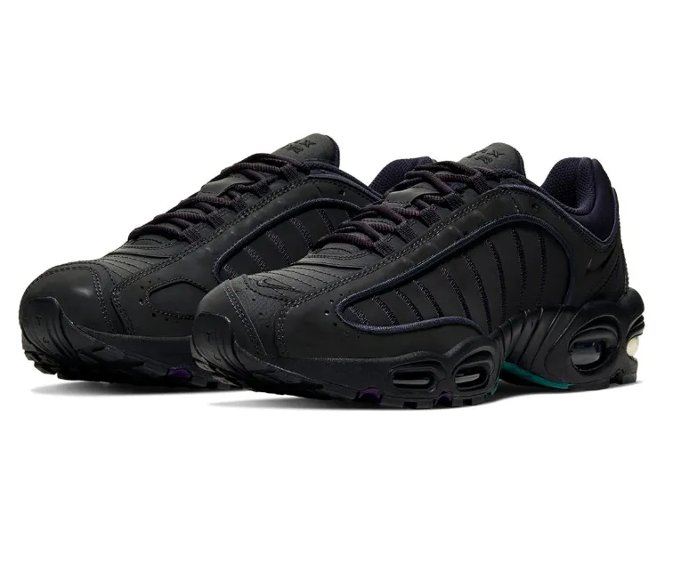 Sustainable Stitching Men's Nike Air Max Tailwind IV SP (Black/Reflective)