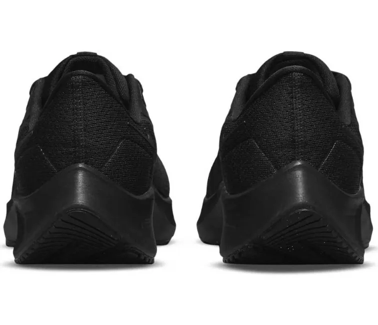 Men's Nike Air Zoom Pegasus 38 (Black/Black) Supportive grip Sleek cushioning