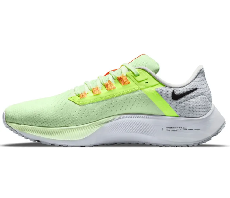 Men's Nike Air Zoom Pegasus 38 (Volt/Black) Dynamic Control Weekend Plans