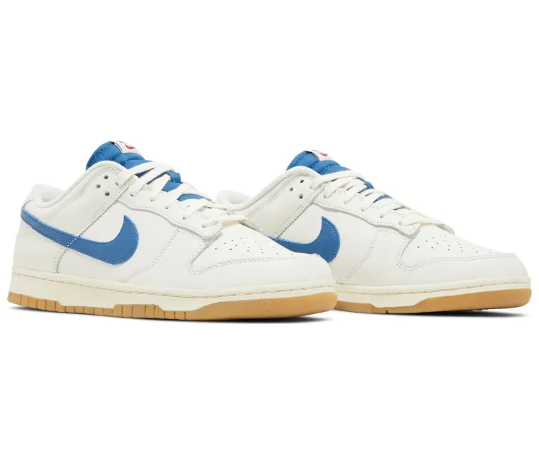 Contoured Footbed Support Men's Nike Dunk Low SE (Sail/Blue)