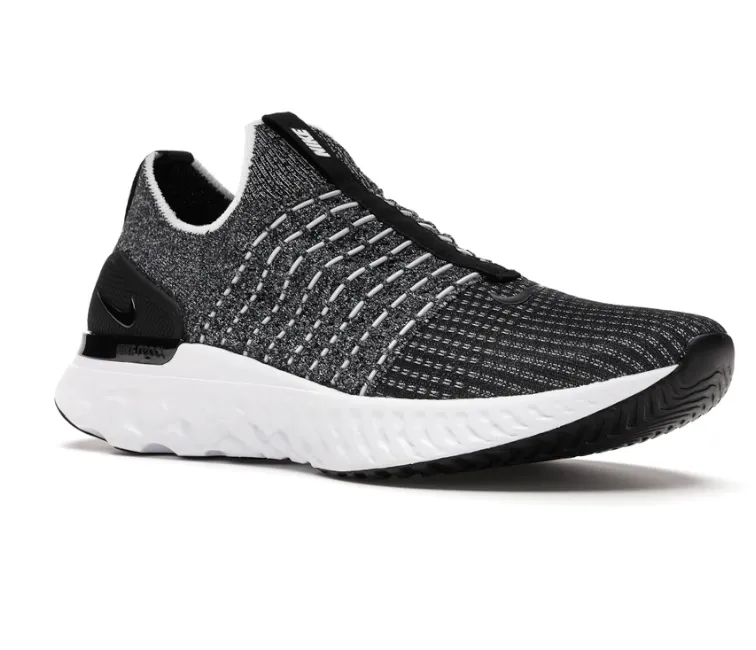 Classic Fit Smooth Use Men's Nike Phantom React Run 2 (Carbon/White)