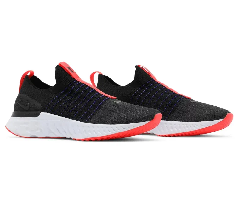 Men's Nike React Phantom Run (Black/Bright Crimson) Slip Resistant Pattern