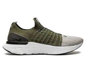 Contoured Heel Cup Men's Nike React Phantom Run FK 2 (Rough Green)