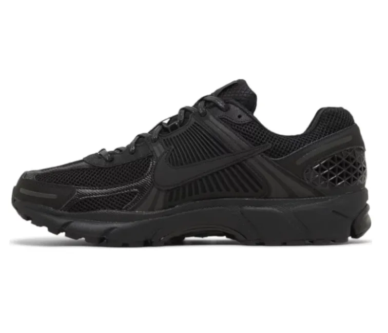 Anatomical Contour Footbed Impact Softness Men??s Nike Zoom Vomero 5 (Triple Black)