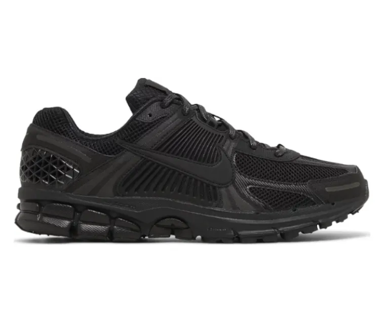 Luxe Touch Men??s Nike Zoom Vomero 5 (Triple Black)