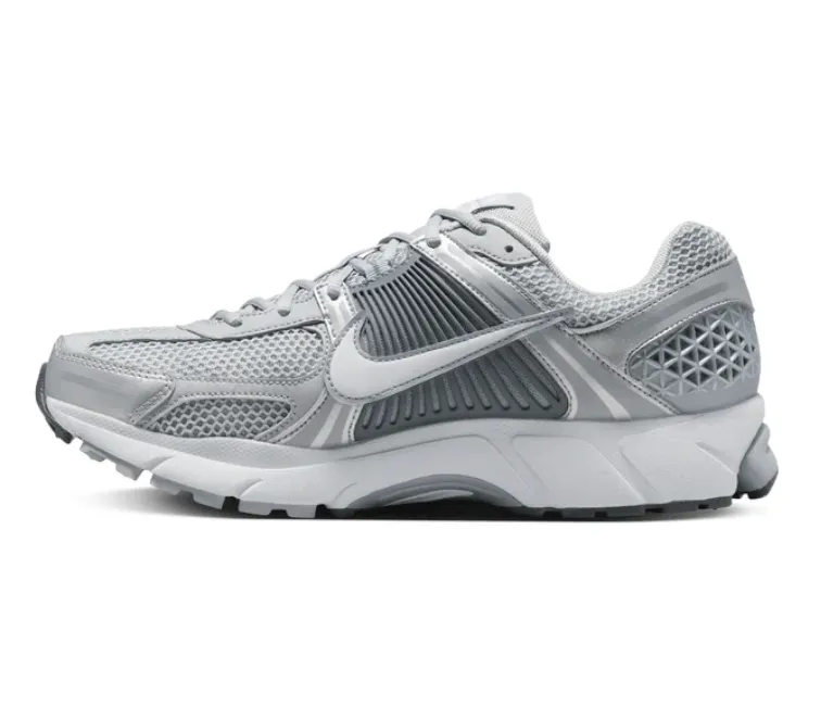 Lace Comfort Subtle Detail Men??s Nike Zoom Vomero 5 (Wolf Grey)