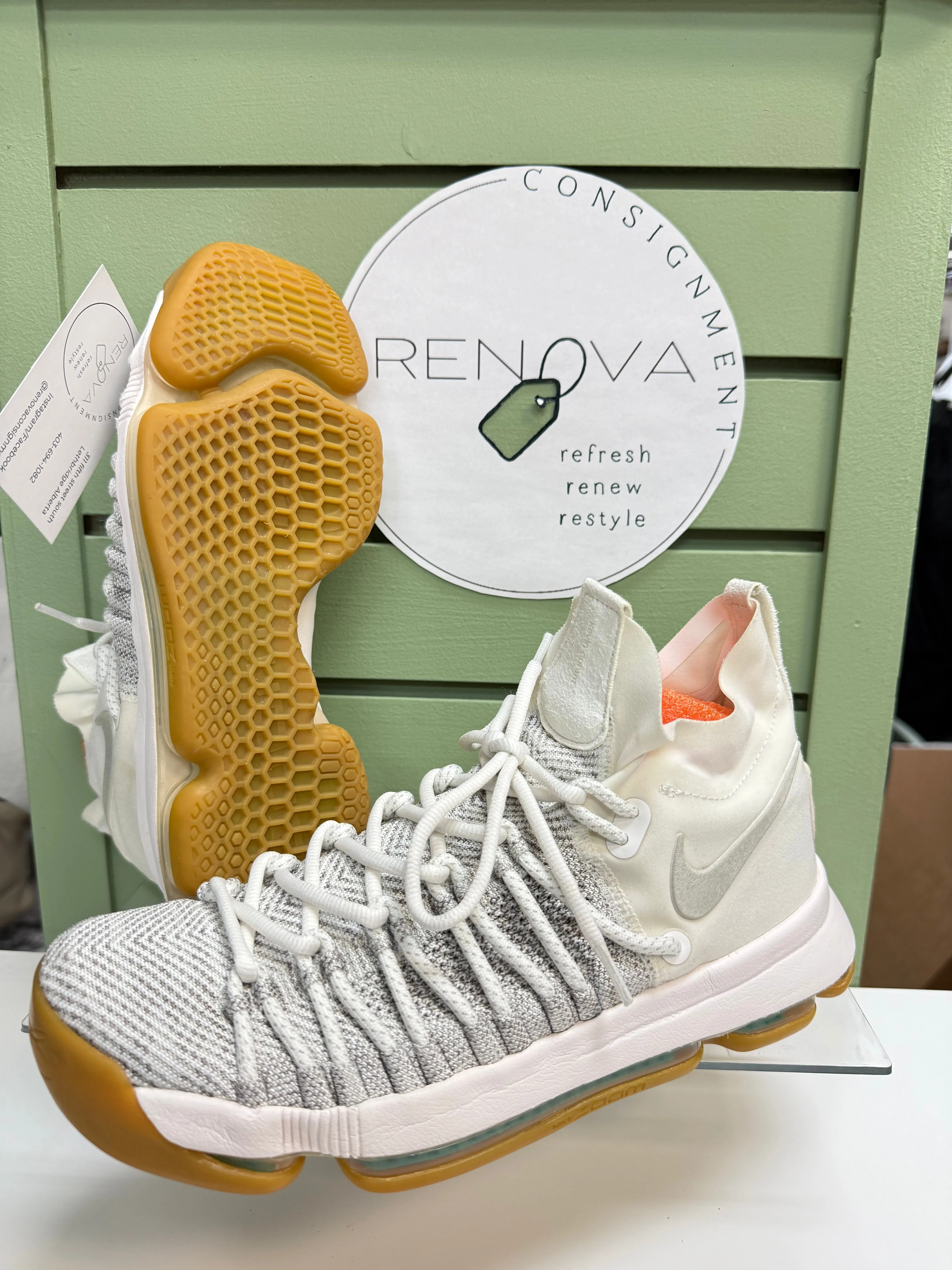 Timeless Performance Nike KD 9 Elite Basketball Shoes (Mens 7.5/Womens 9)