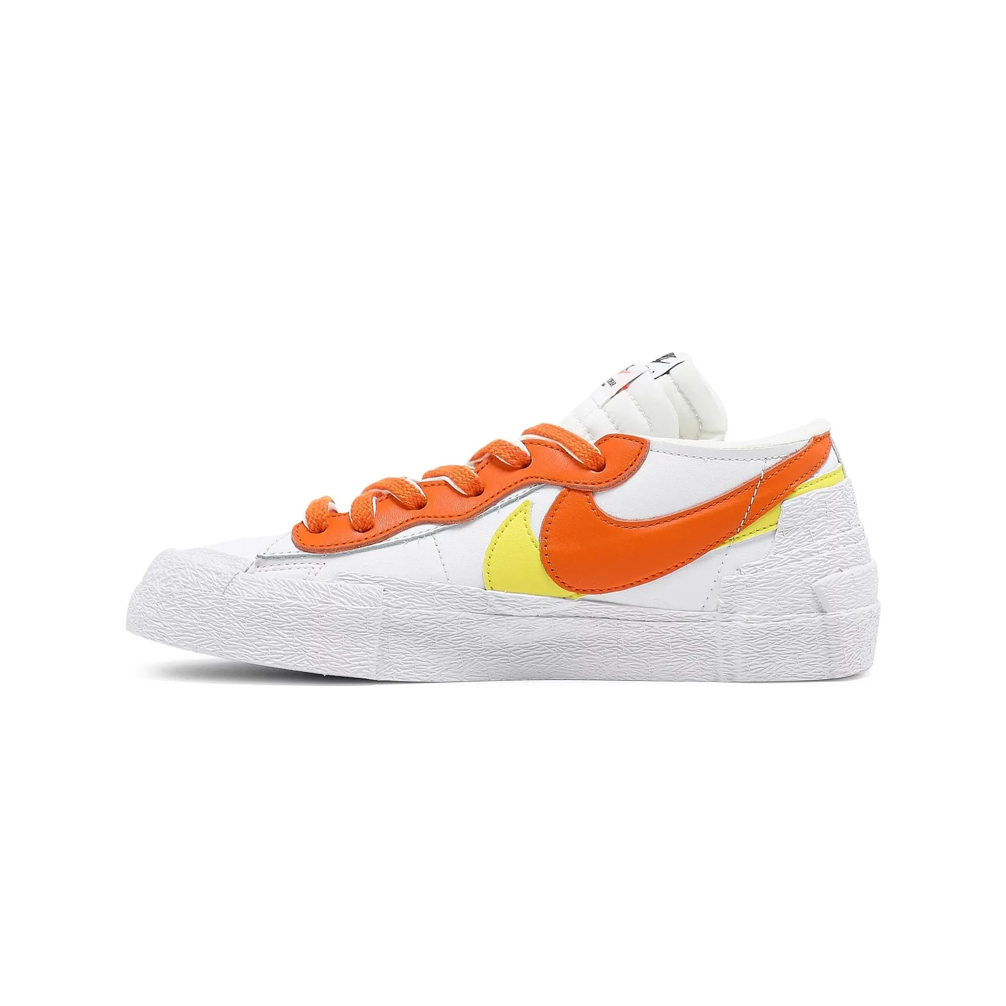 Travel Essential Nike Blazer Low Sacai 'White Magma Orange' (2021)