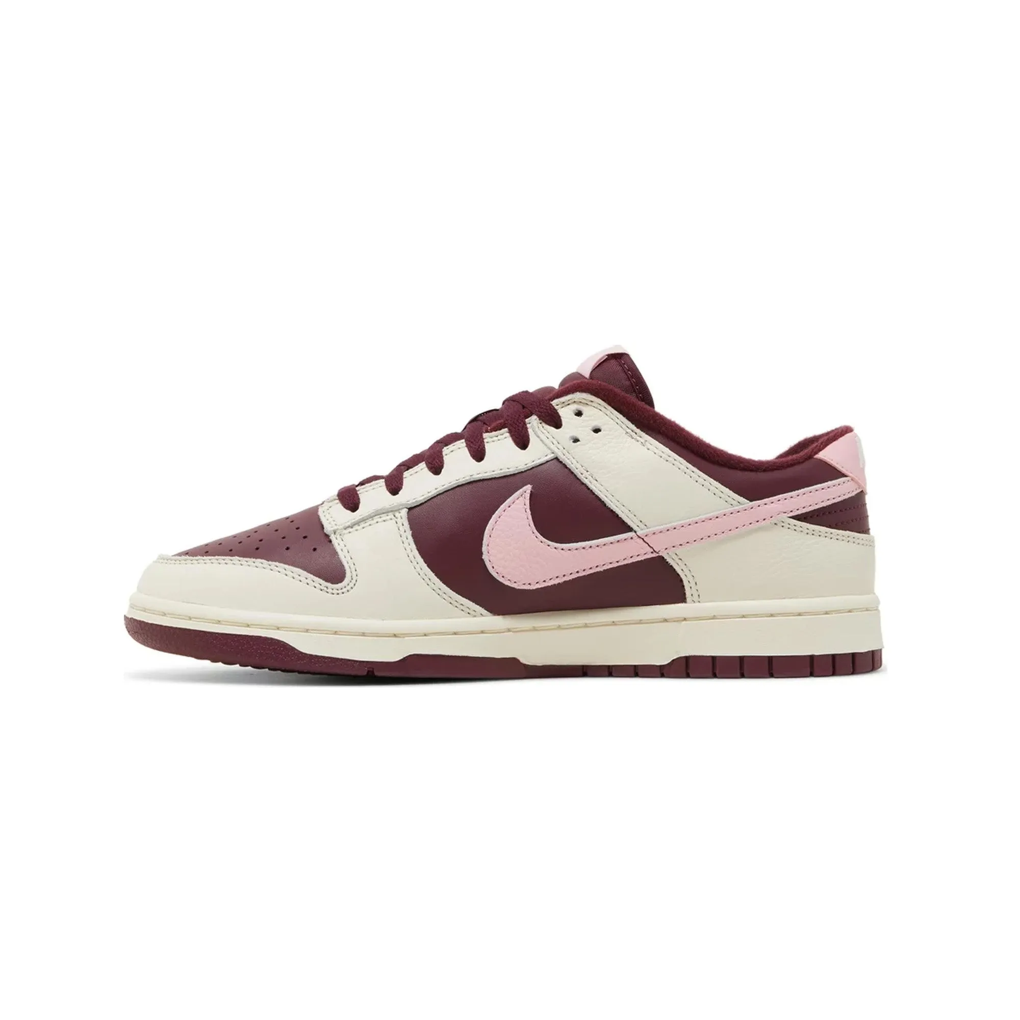 Everyday Runner Nike Dunk Low Retro PRM 'Valentine's Day' (2023)