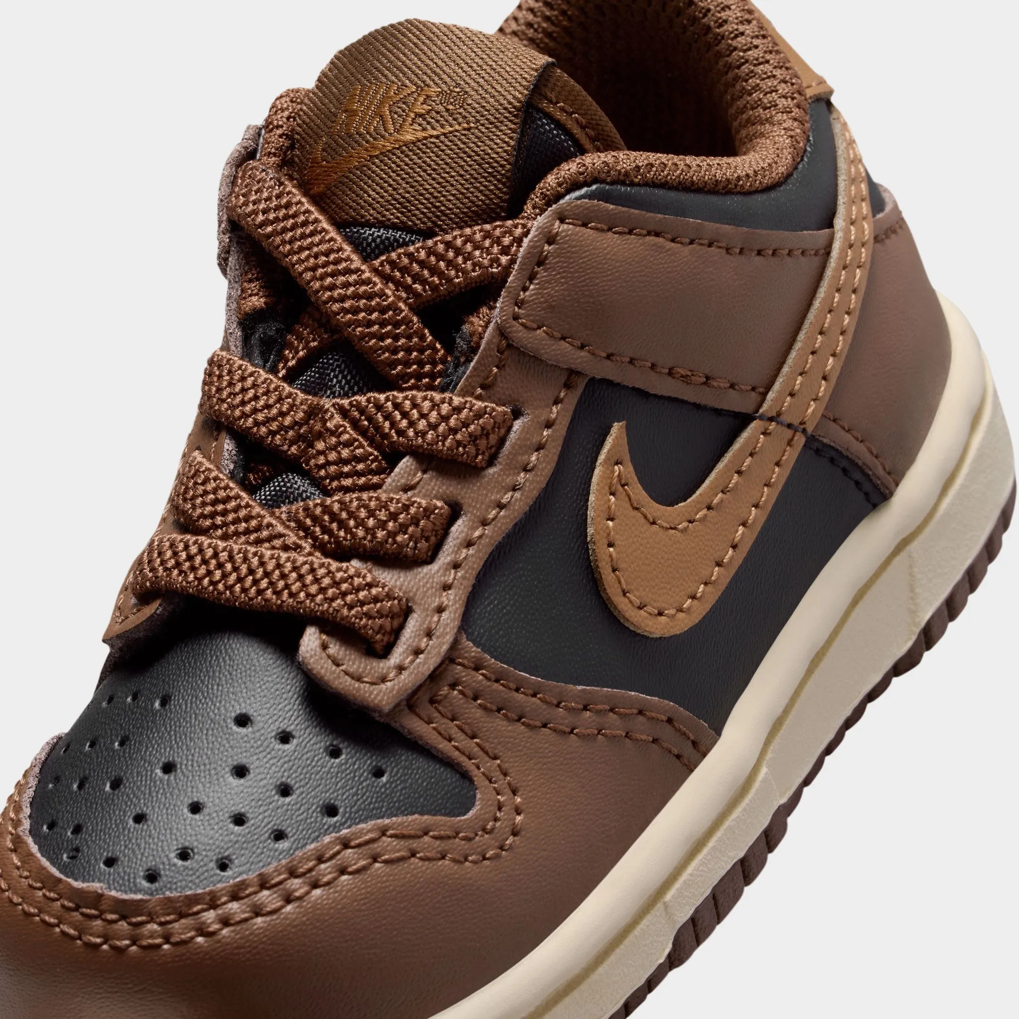 Nike Dunk Low TD Black / British Tan / Cacao Wow Street Motion
