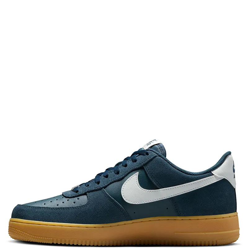 Classic Build Shine Step Nike Men's Air Force 1 '07 LV8