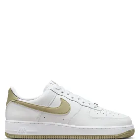 Subtle Look Push Hike Nike Men's Air Force 1 '07