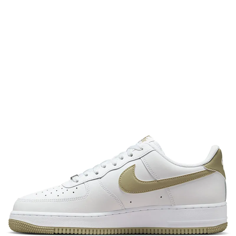 Step Light Nike Men's Air Force 1 '07