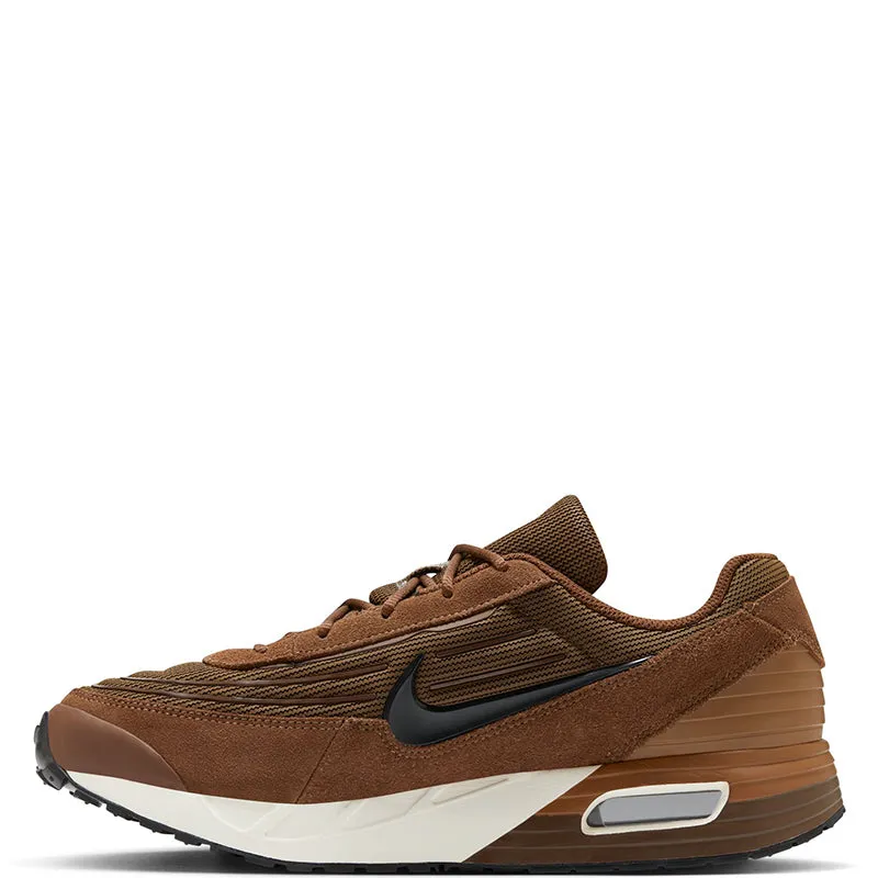 Nike Men's Air Max Verse Weekend Outfit