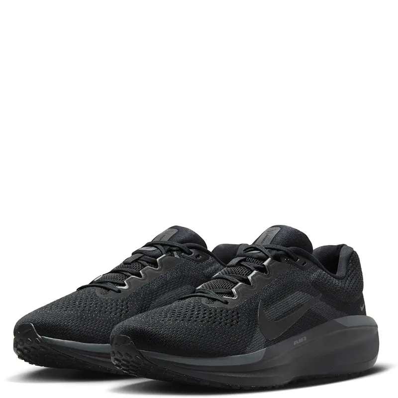 Stylish Motion Nike Men's Winflo 11